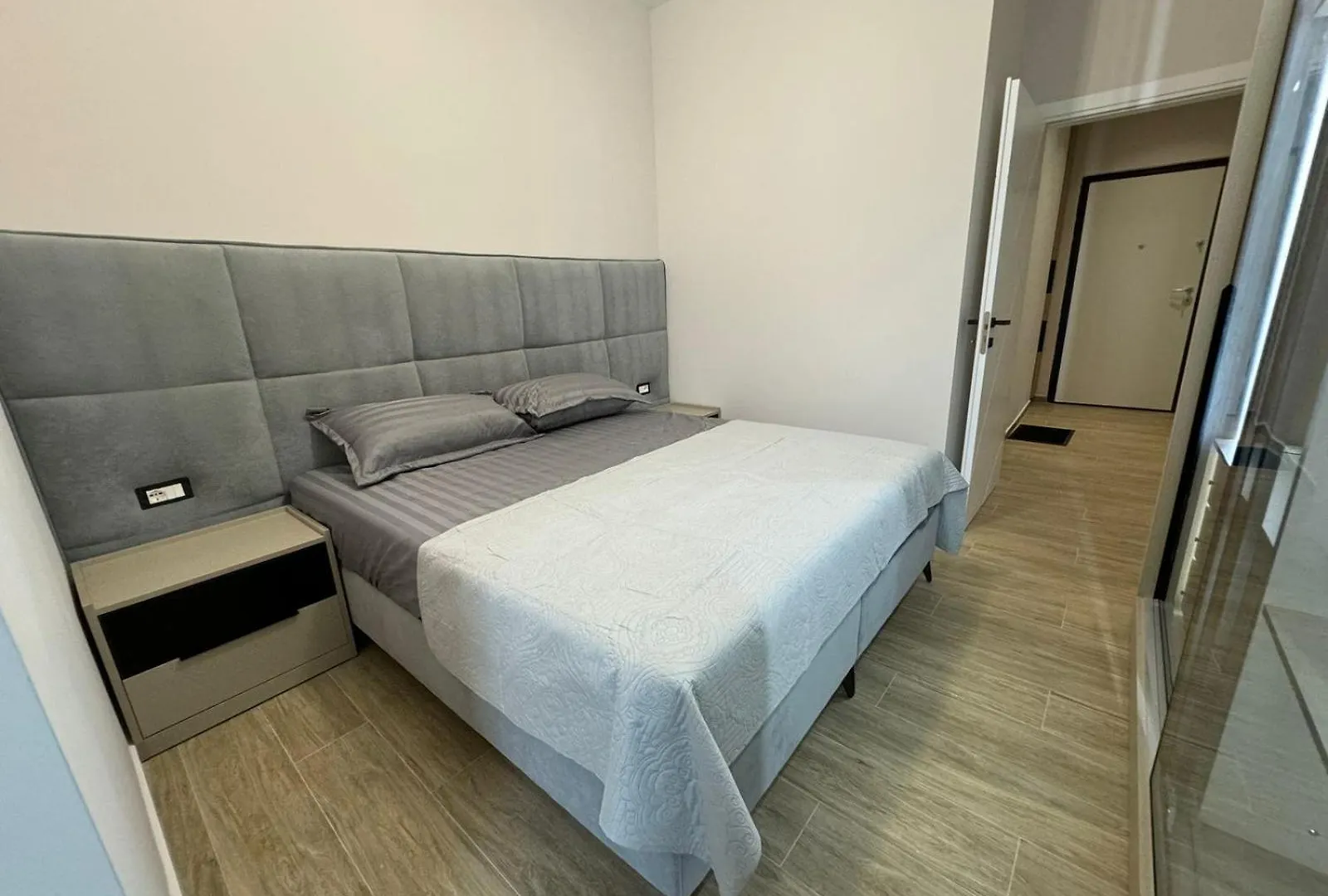 Isla'S Luxurious Seaside Apartments Durrës Albanie