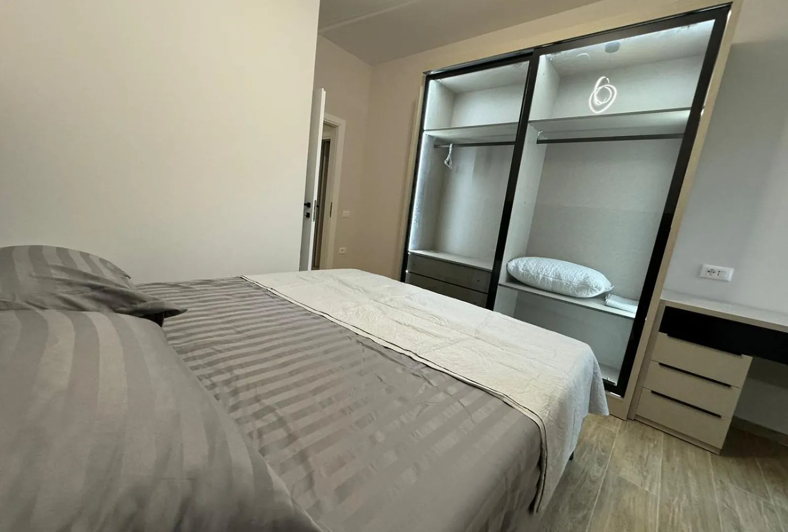 Isla'S Luxurious Seaside Apartments Durrës