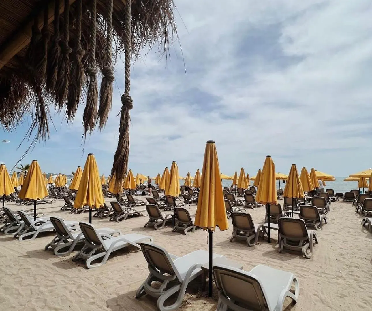 Isla'S Luxurious Seaside Apartments Durrës